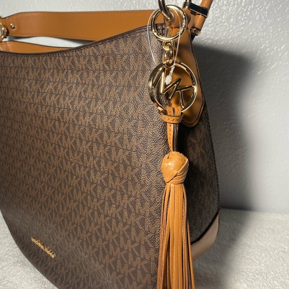 Michael Kors Brooke Lg Zip Hobo in Brown/Acorn - Picture 4 of 12